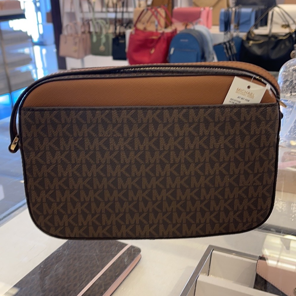 Michael Kors Jet Set Item Large East West Zip Chain MK Signature Crossbody Bag - Picture 6 of 16